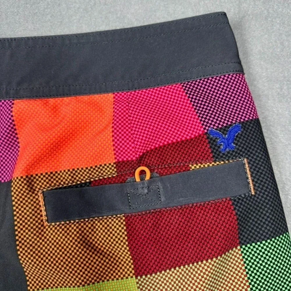 American Eagle Board Shorts Mens Medium Multicolor Plaid Swim Trunks Surf Berach